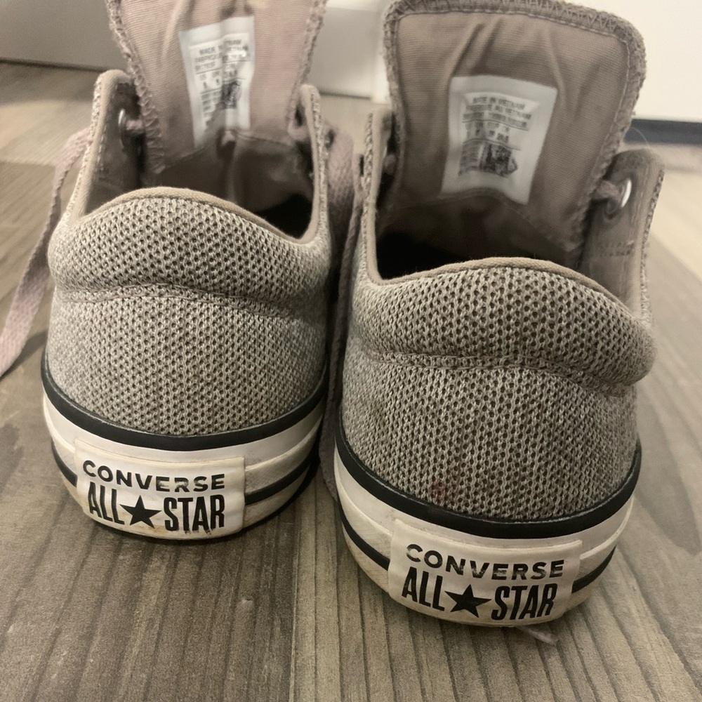 Size 8 converse